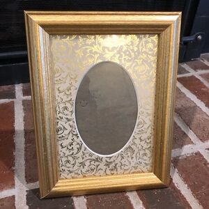 vintage gold ornate oval frame picture size 3x4.5”